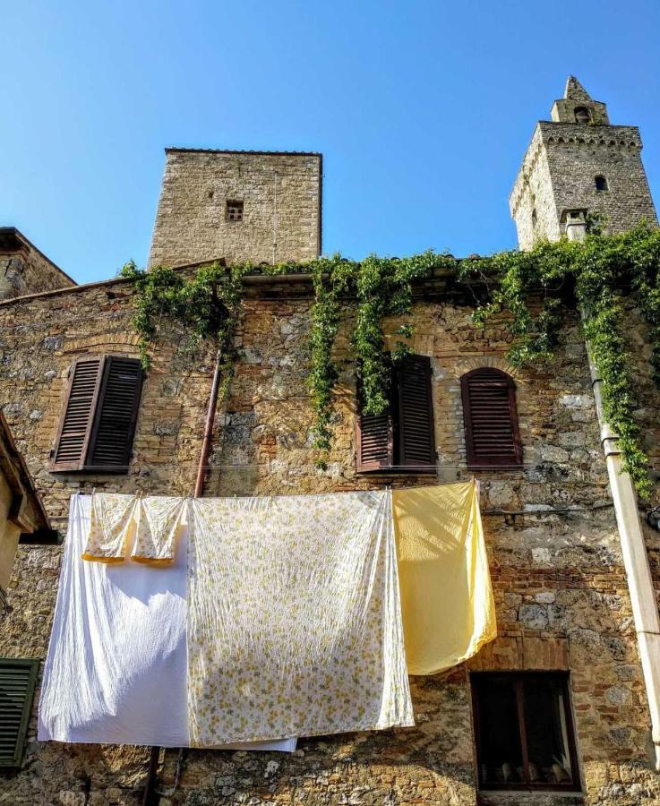 Il Prunello - Una Casa Tra Le Torri San Gimignano Luaran gambar